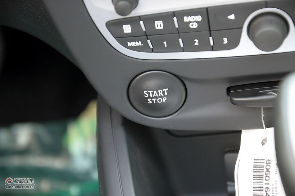 2011款梅甘娜CC实拍