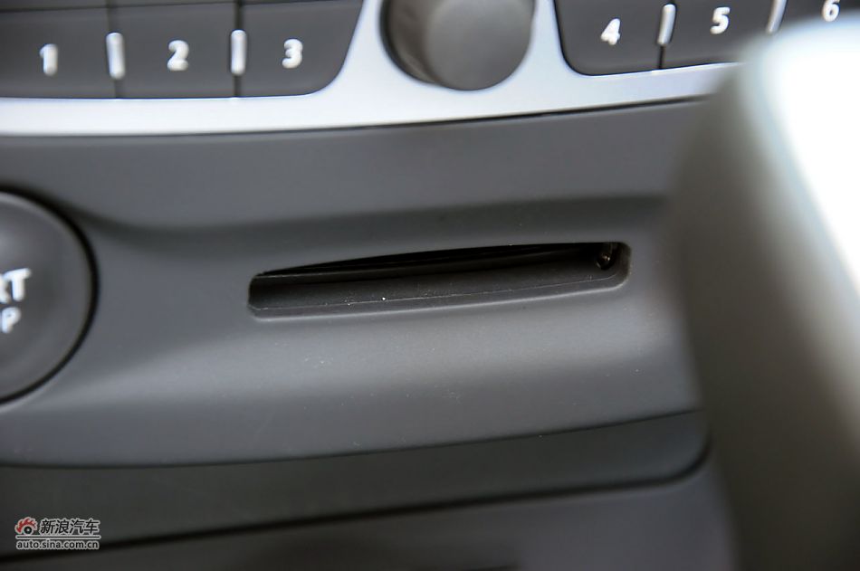 2011款梅甘娜CC实拍