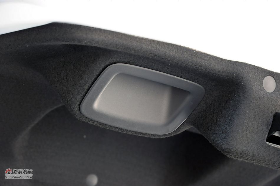 2011款梅甘娜CC实拍