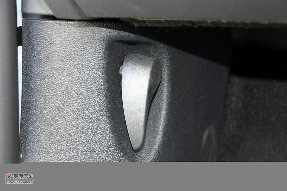 2011款梅甘娜CC实拍