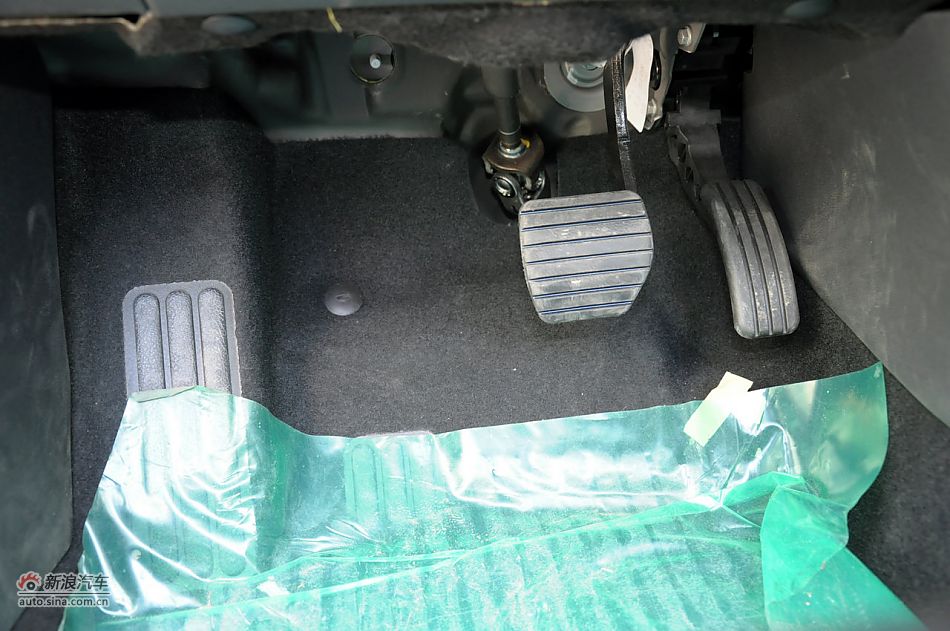 2011款梅甘娜CC实拍