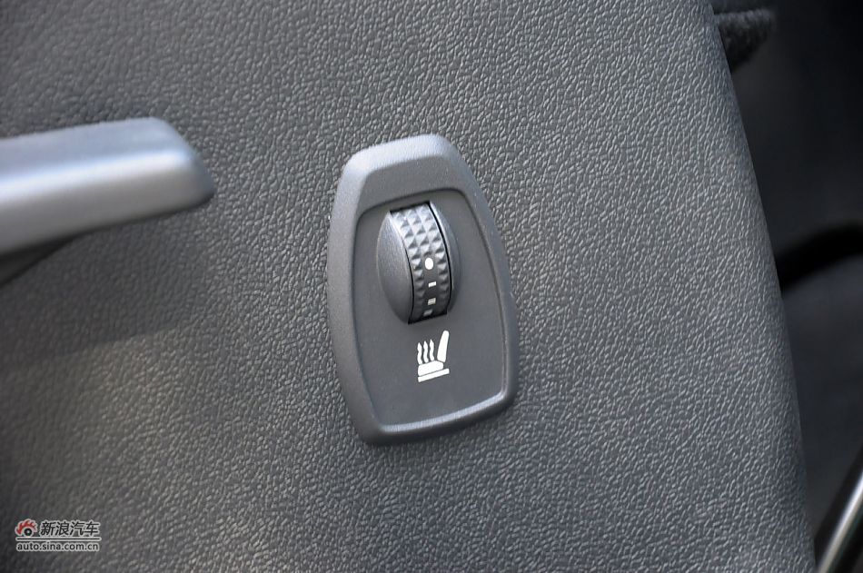 2011款梅甘娜CC实拍