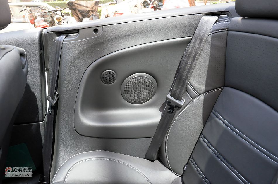 2011款梅甘娜CC实拍