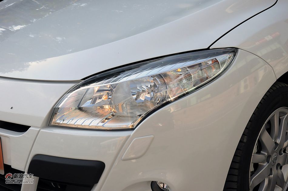 2011款梅甘娜CC实拍