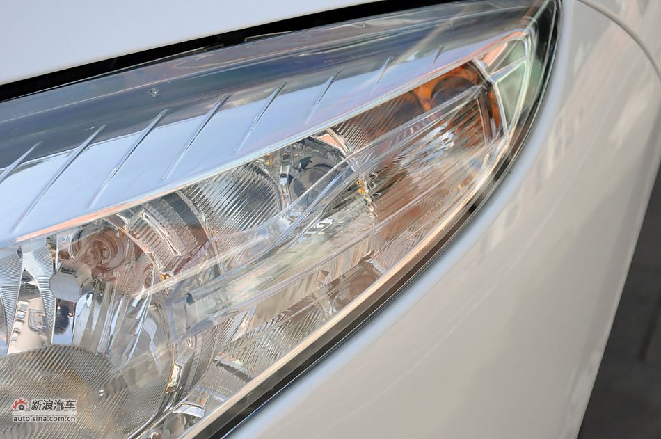 2011款梅甘娜CC实拍