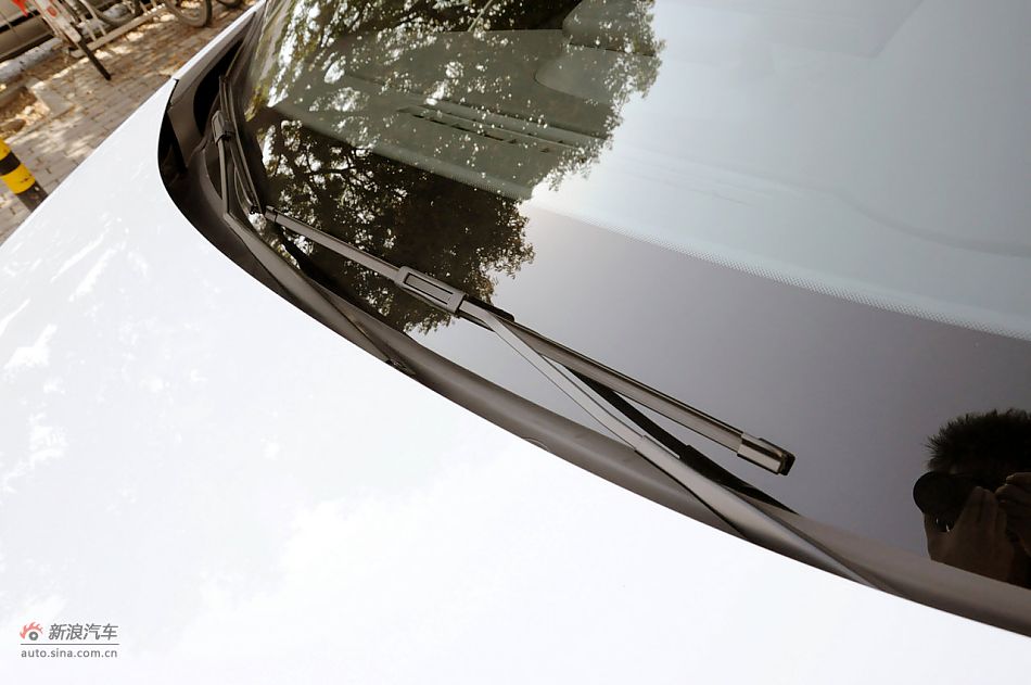 2011款梅甘娜CC实拍