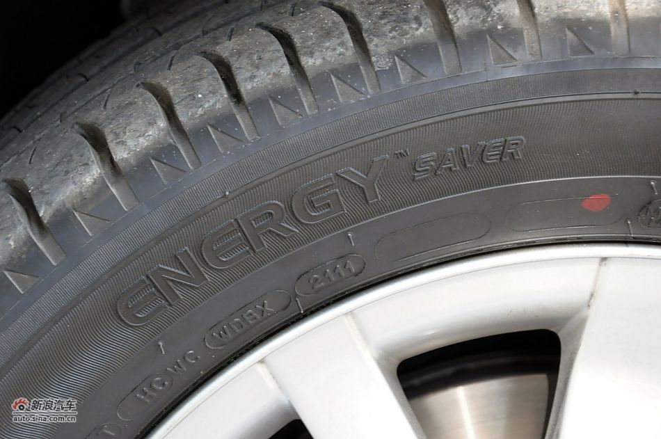 2011款梅甘娜CC实拍