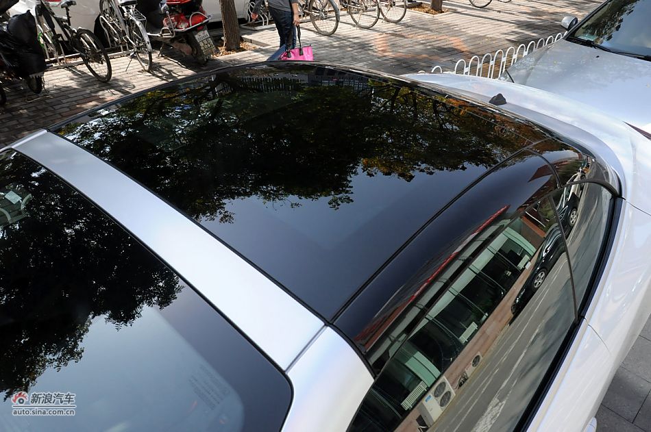 2011款梅甘娜CC实拍