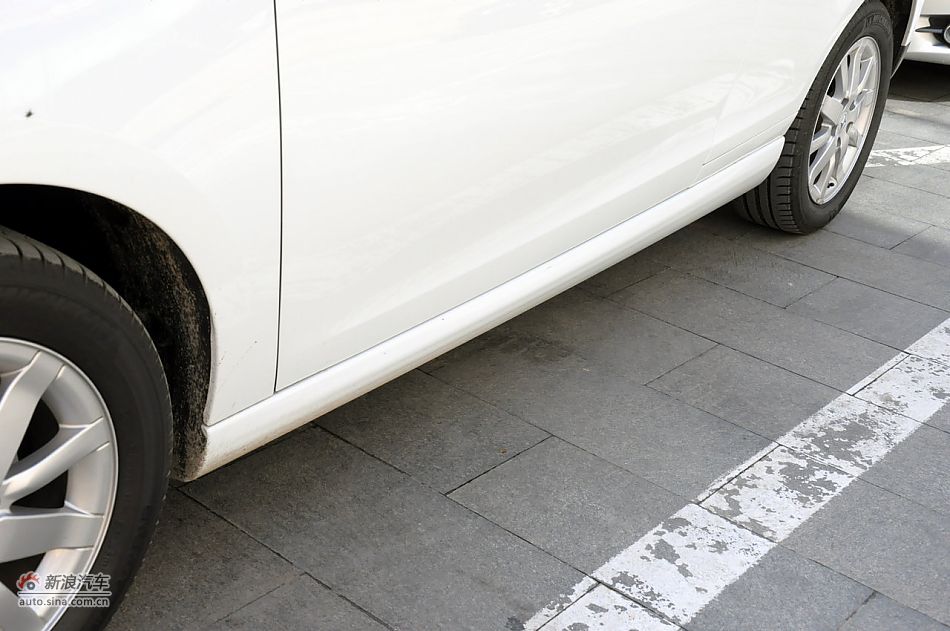 2011款梅甘娜CC实拍