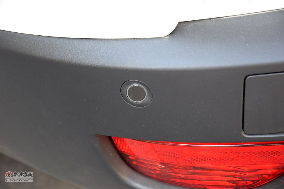 2011款梅甘娜CC实拍