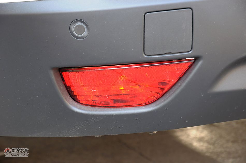 2011款梅甘娜CC实拍