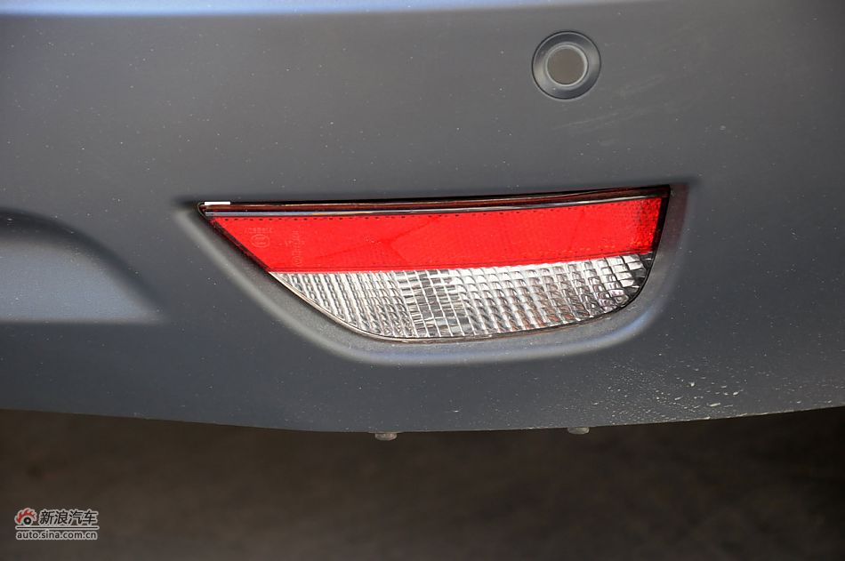 2011款梅甘娜CC实拍