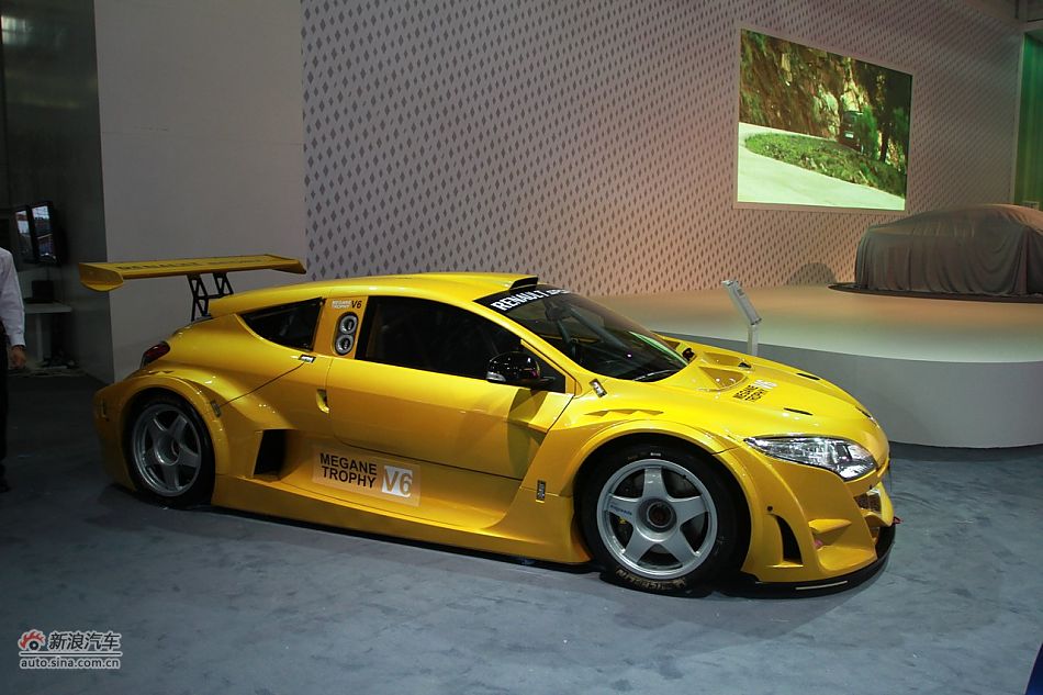 雷诺梅甘娜TROPHY赛车