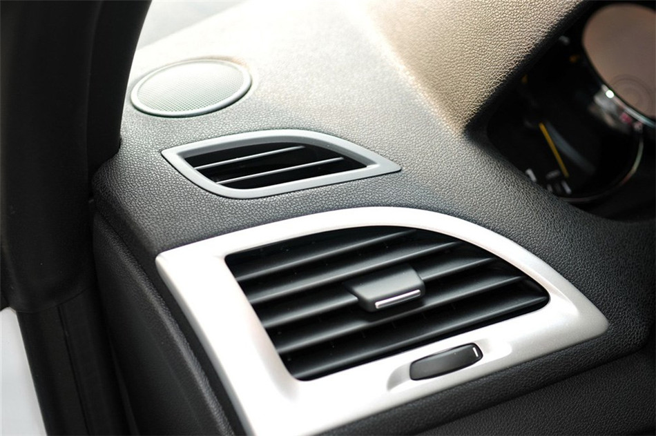 梅甘娜CC 2011款 2.0L CVT 时尚导航版 内饰