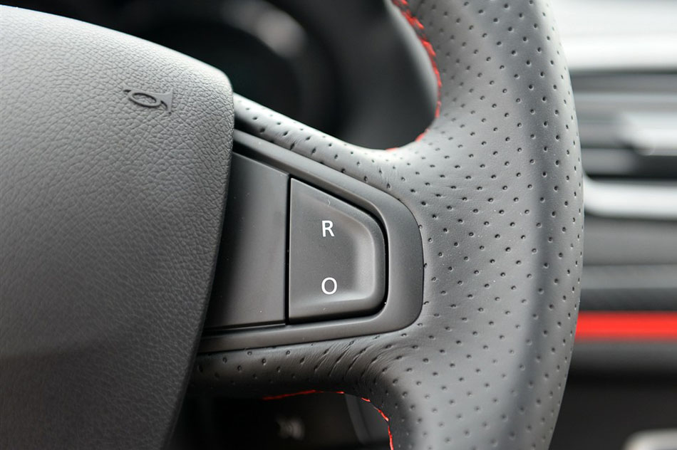 2014款 R.S. 2.0T 赛版 内饰