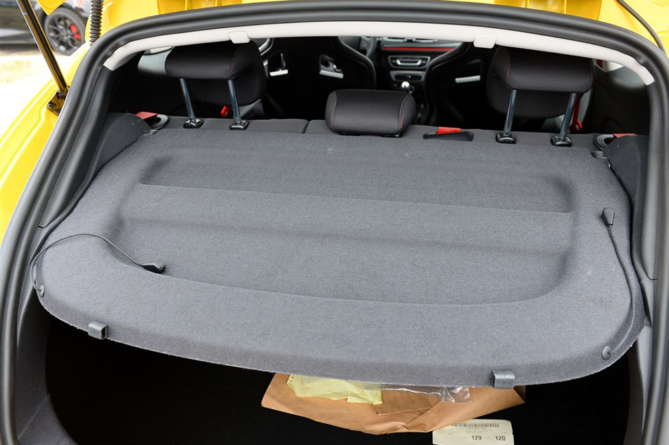 2014款 R.S. 2.0T 赛版 座椅空间