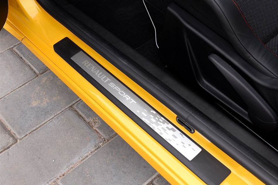 2014款 R.S. 2.0T 赛版 座椅空间