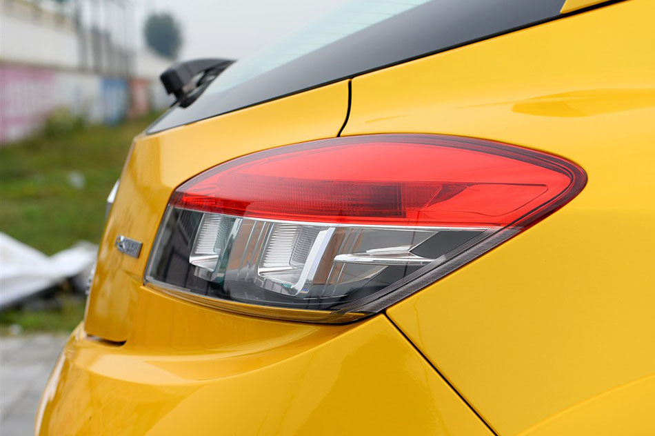 2014款 R.S. 2.0T 赛版 其他细节