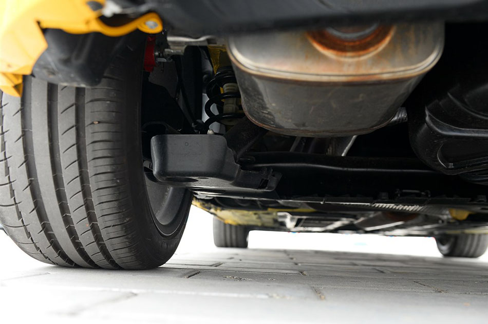 2014款 R.S. 2.0T 赛版 引擎底盘