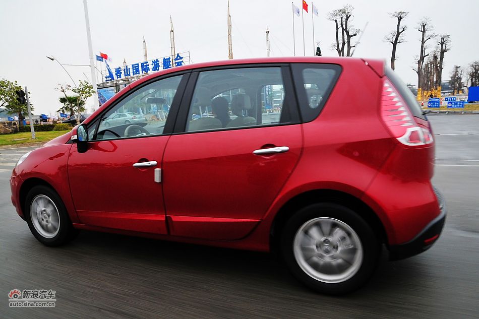 试驾2011款雷诺风景