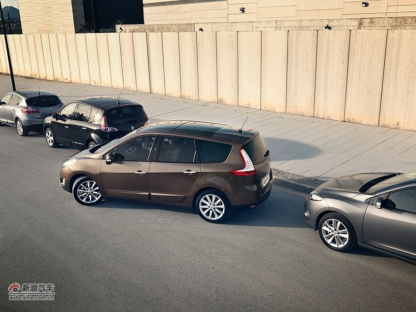 第三代雷诺风景资料图