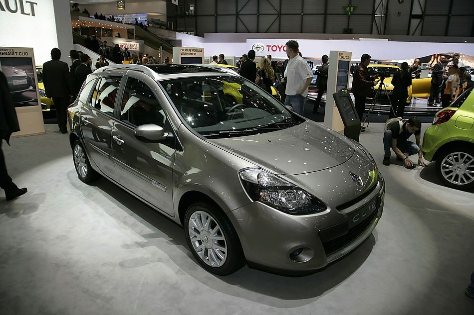 2010款雷诺风景外观图片