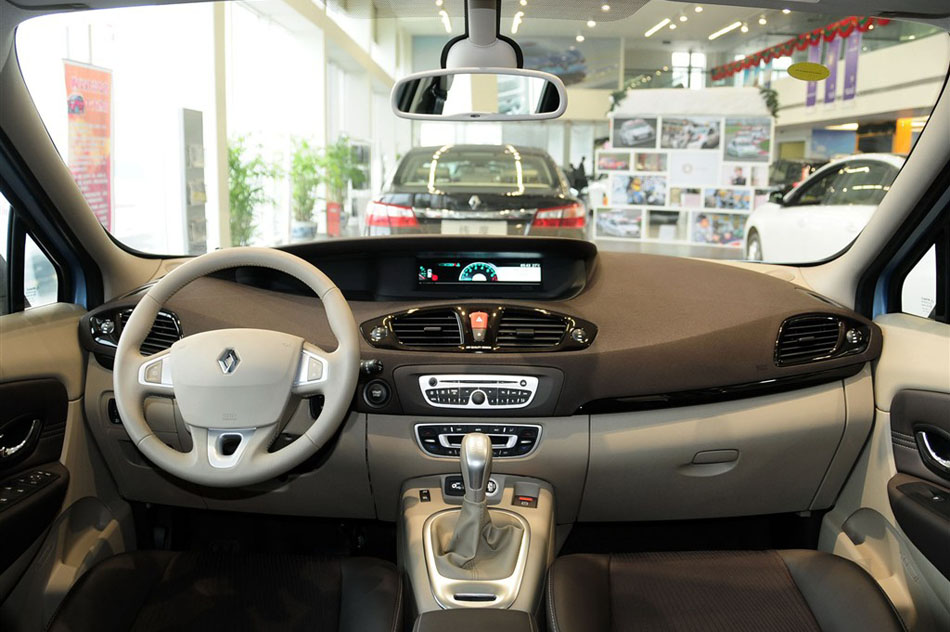 2012款 2.0 风景舒适版 内饰