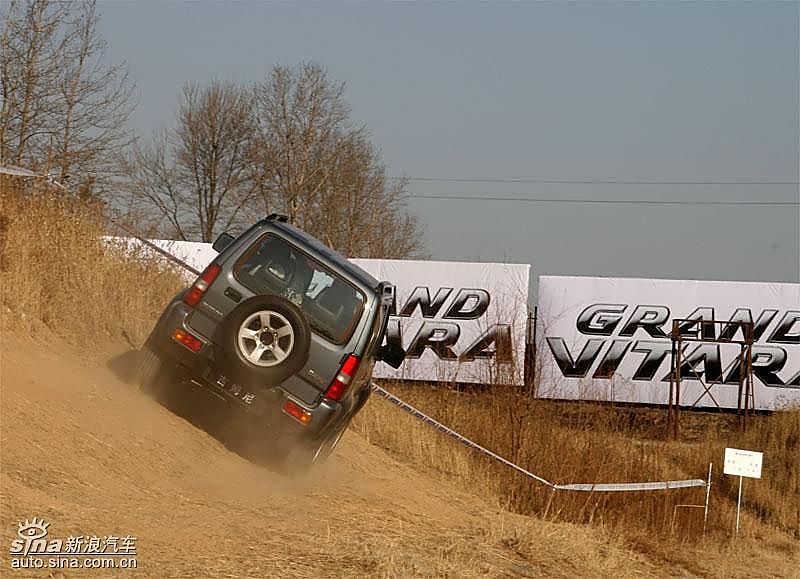 吉姆尼越野表现