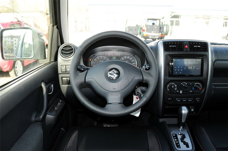 2012款吉姆尼1.3L自动Mode3导航版