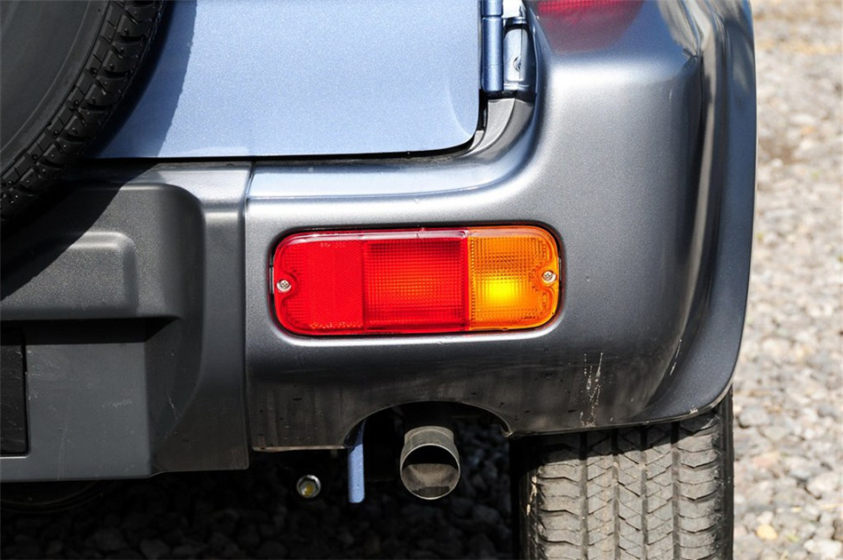 2012款吉姆尼1.3L自动Mode3导航版