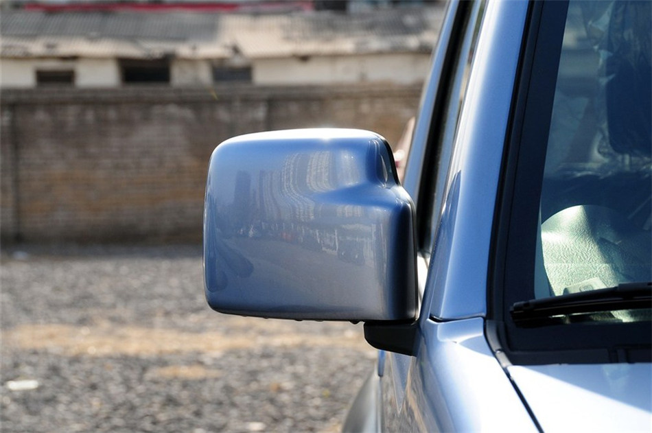 2012款吉姆尼1.3L自动Mode3导航版