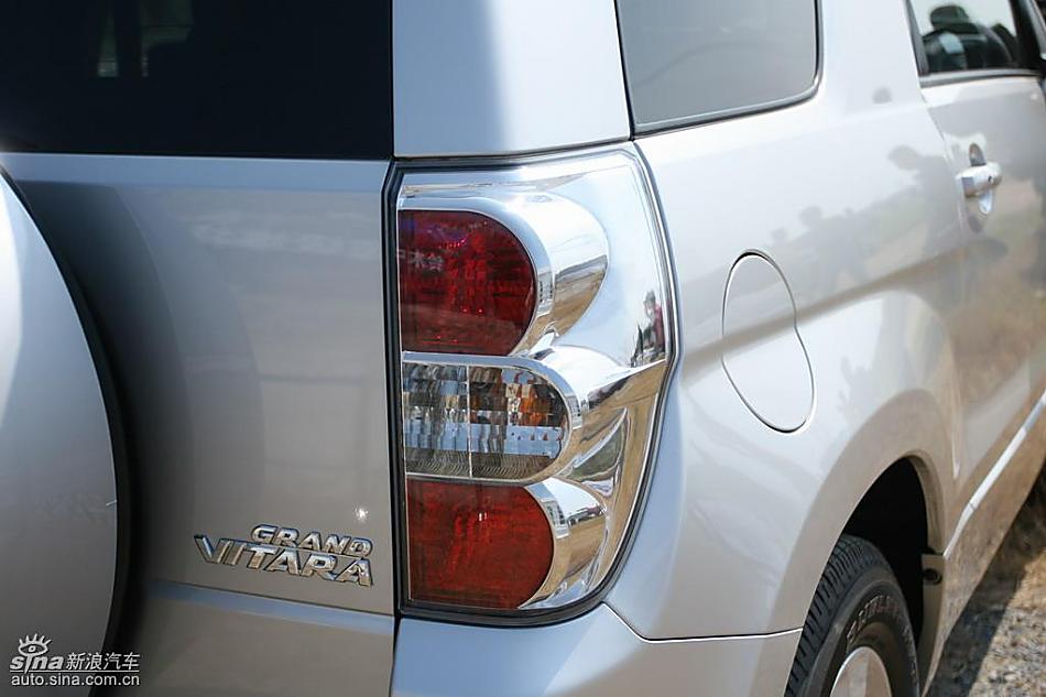 新超级维特拉2.4L三门版