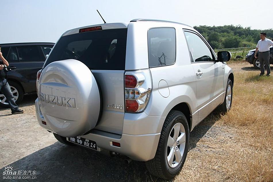 新超级维特拉2.4L三门版