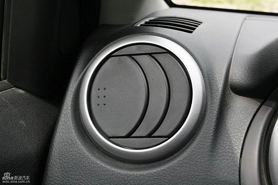 铃木超级维特拉实拍