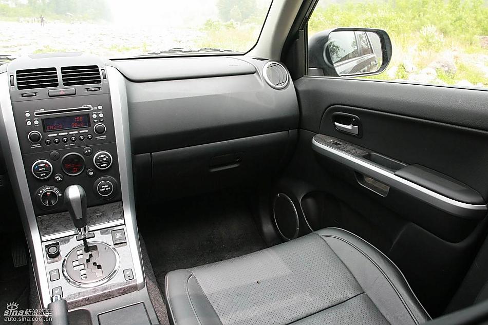 铃木超级维特拉实拍