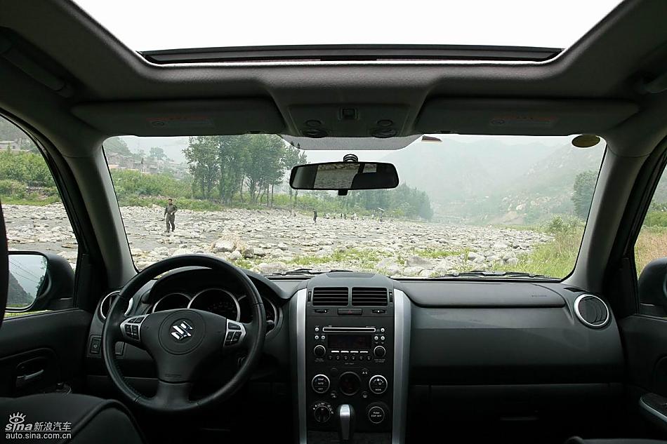 铃木超级维特拉实拍