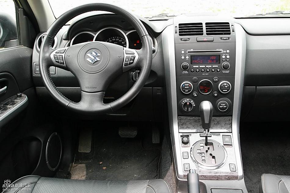 铃木超级维特拉实拍