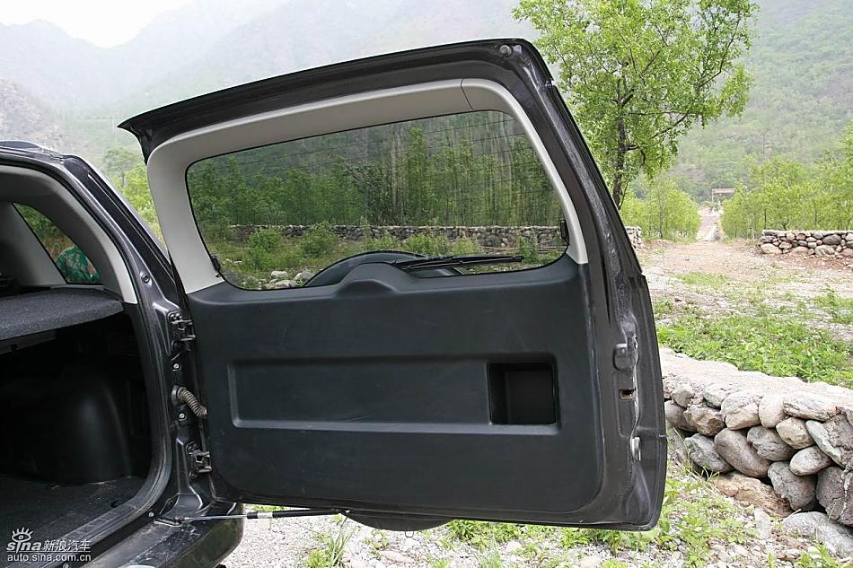 铃木超级维特拉实拍