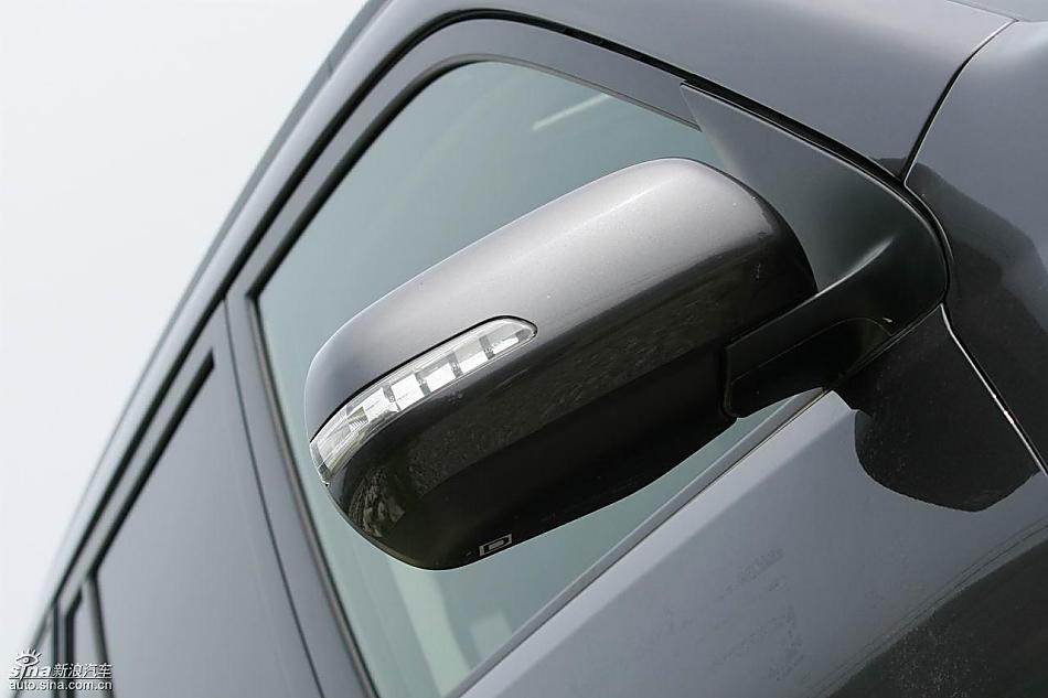 铃木超级维特拉实拍