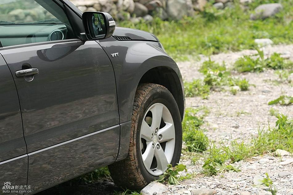 铃木超级维特拉实拍