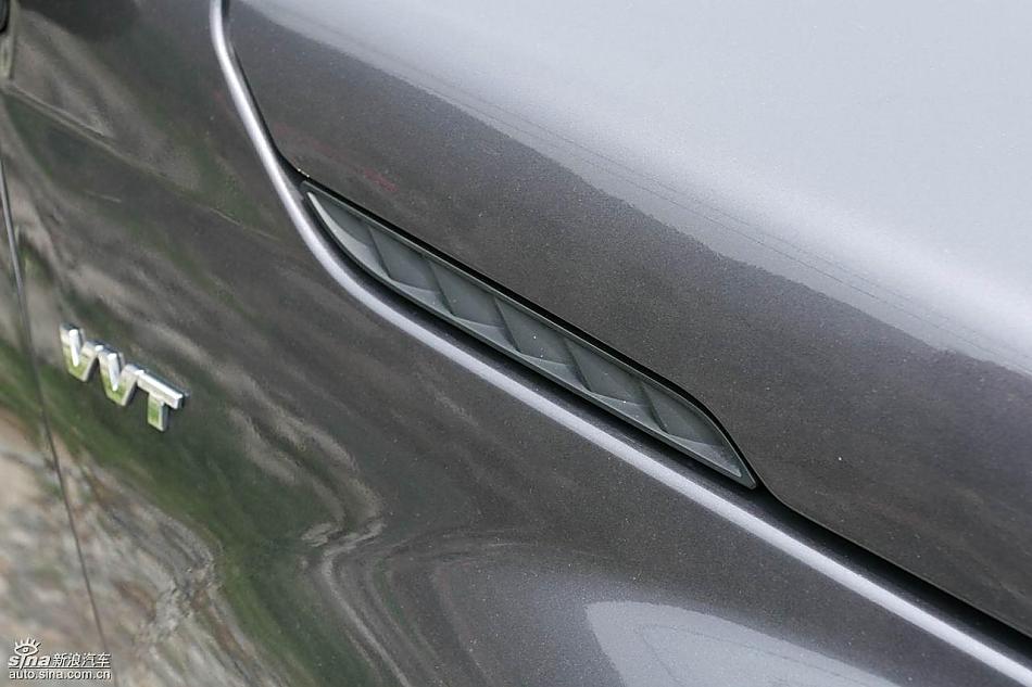 铃木超级维特拉实拍