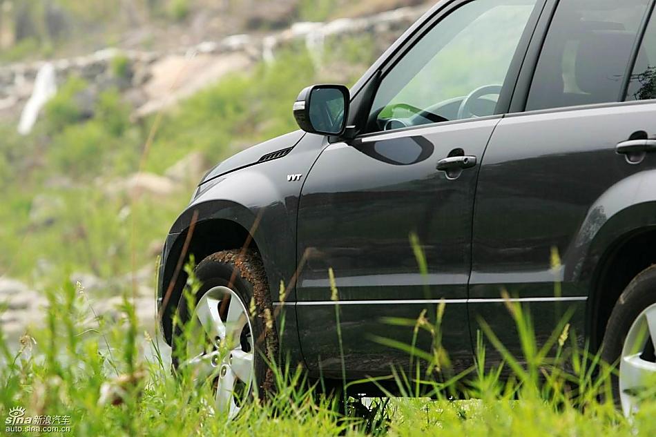 铃木超级维特拉实拍