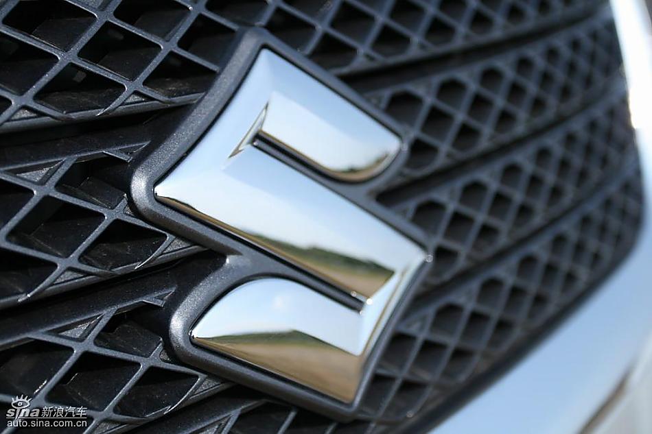 新超级维特拉2.4L三门版