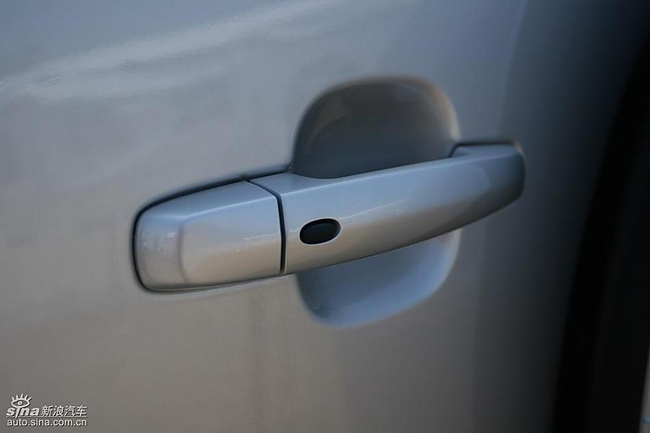 新超级维特拉2.4L三门版