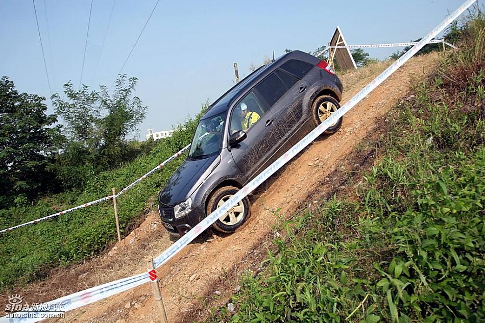 新超级维特拉越野实拍