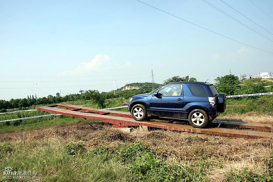 新超级维特拉越野实拍