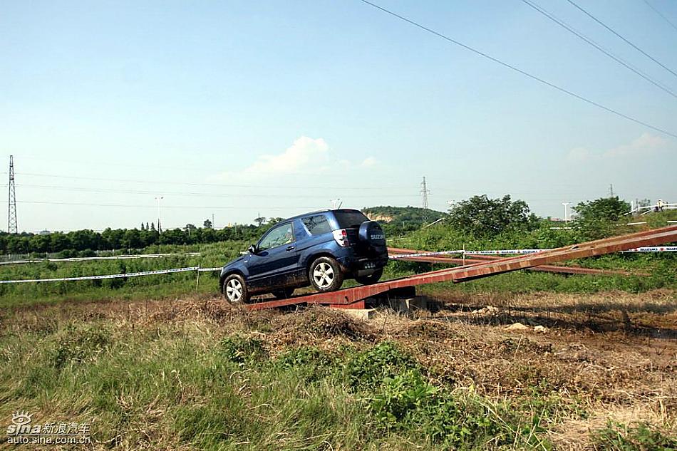 新超级维特拉越野实拍