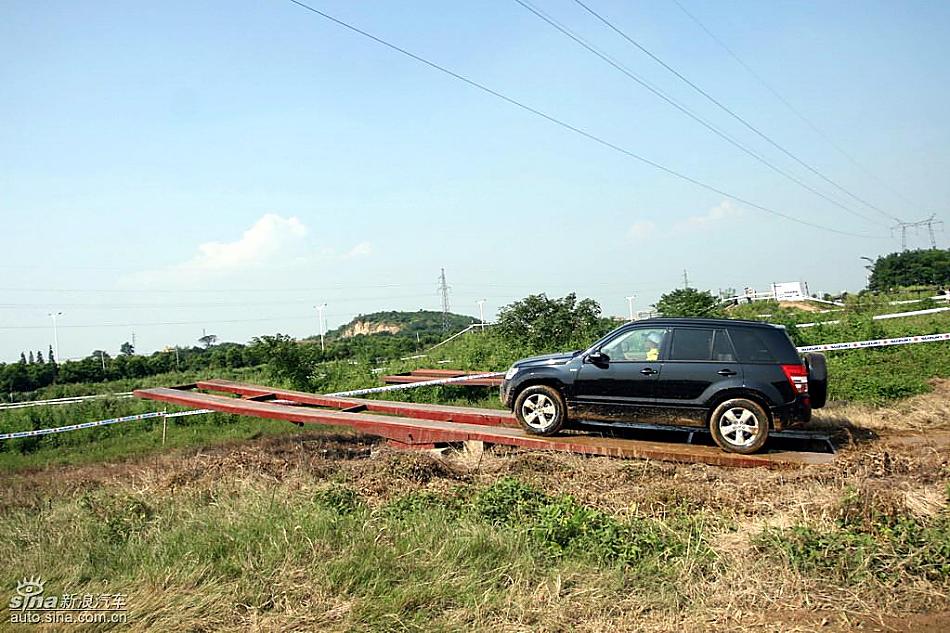 新超级维特拉越野实拍
