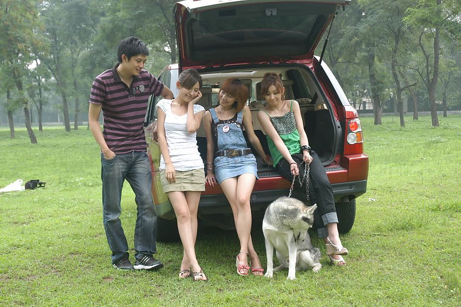 路虎揽胜运动版野趣越野