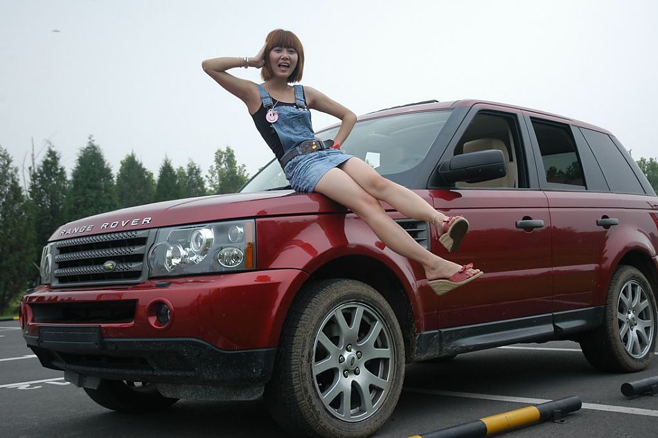 路虎揽胜运动版野趣越野